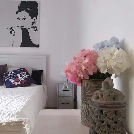Apartment Spokojne Mieszkanie Blisko Lotniska Chopina