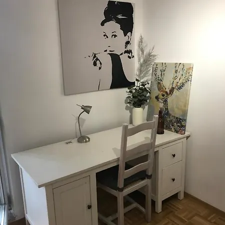 Spokojne Mieszkanie Blisko Lotniska Chopina Warsaw